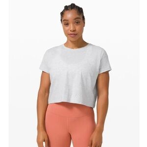 Lululemon Cates T-shirt size 4